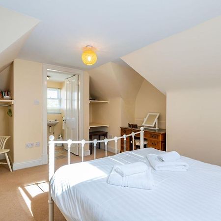 Royal Gardens Apartments 스털링 외부 사진