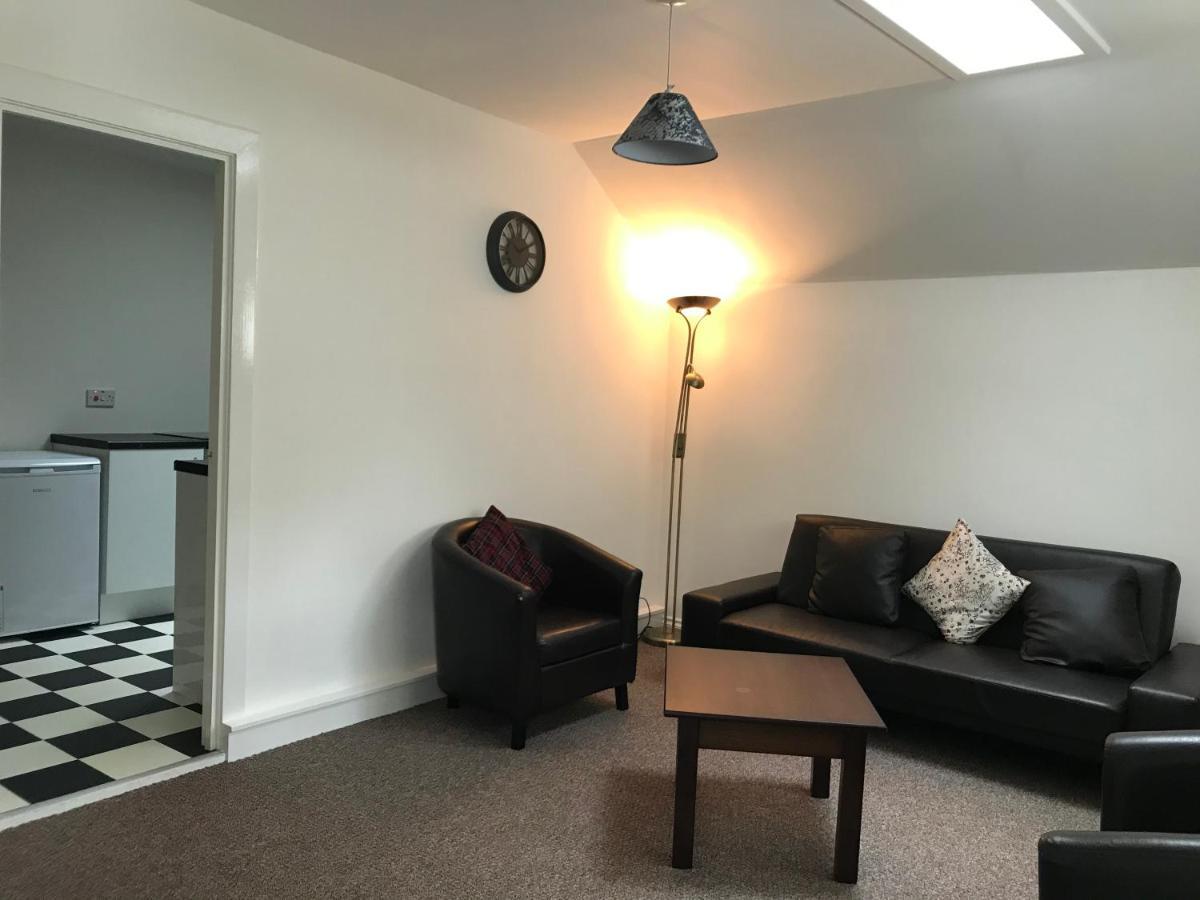 Royal Gardens Apartments 스털링 외부 사진